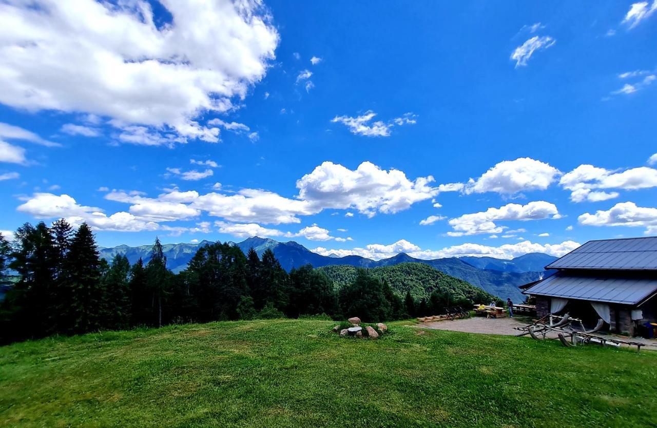 Chalet Chapeau Rar Castel Condino Екстериор снимка
