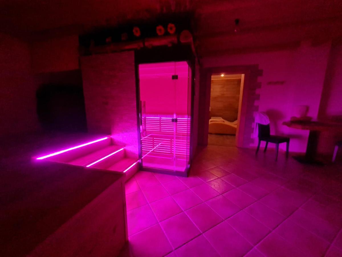 Chalet Chapeau Rar Castel Condino Екстериор снимка